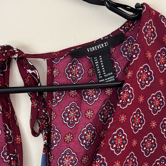 Forever 21 Bell Sleeve Romper - Picture 3 of 3